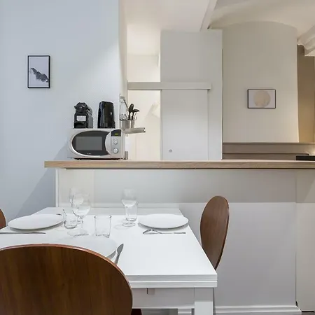 Jusqua 6 Personnes Au Coeur Du Vieux Apartament