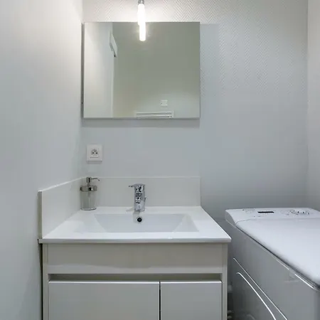 Jusqua 6 Personnes Au Coeur Du Vieux Lyon